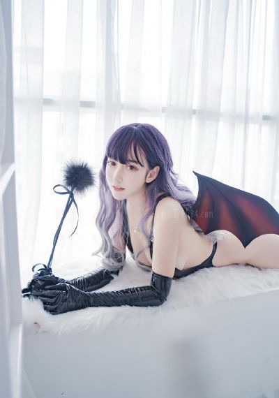 年轻的邻居在线观看