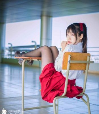 新村晶