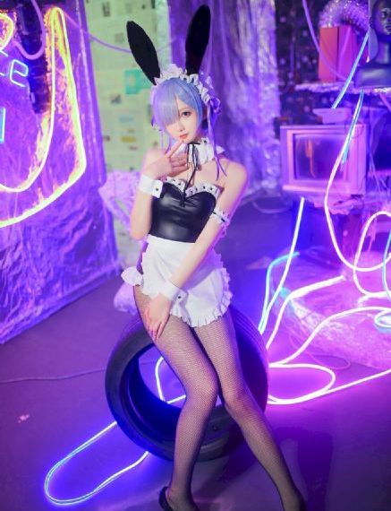 笼中女囚在线