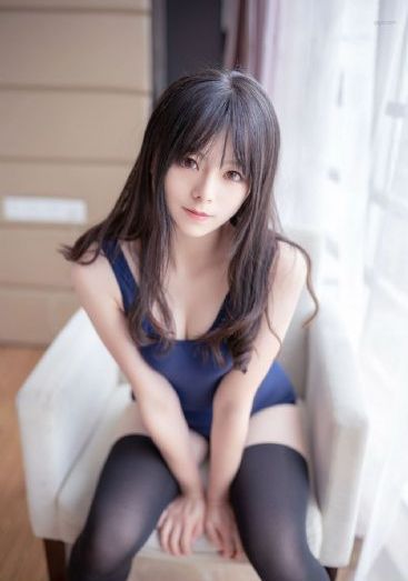 鬓边不是海棠红