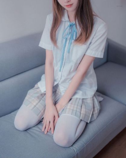 诱人的丰满秘书