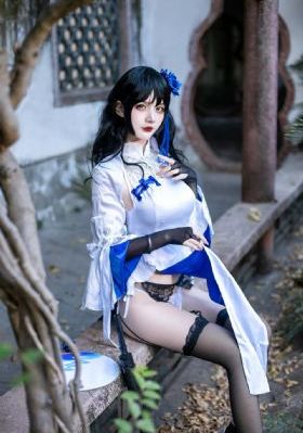 春潮烂漫海堂红